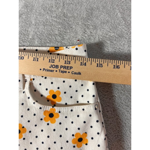 Wrangler White Floral Polka Dot Printed Jean Shorts Yellow Flowers Size 26 - Picture 6 of 7